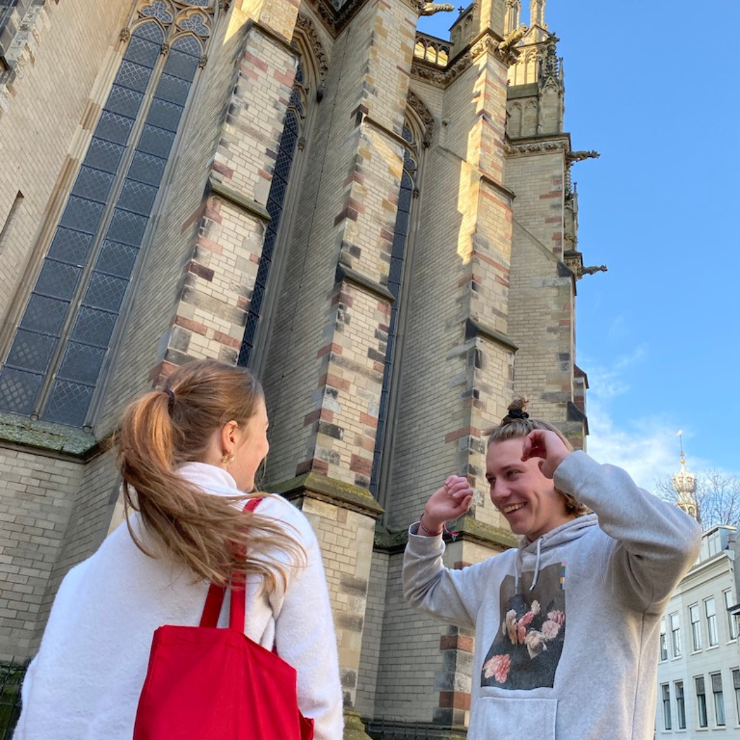 Een Stadswandeling in Utrecht Centrum: ontdek verhalen tussen grachten en steegjes